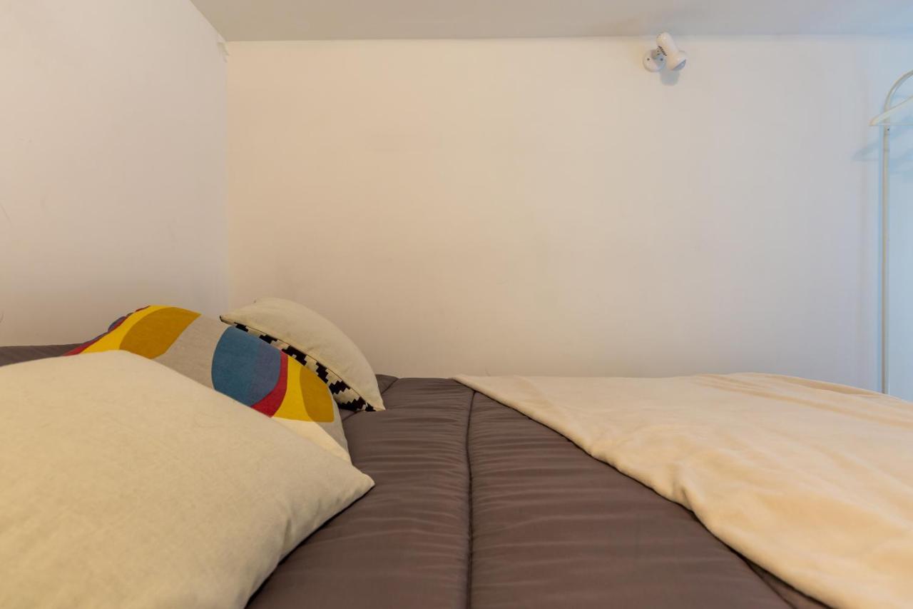 Assisi Style Flat Trastevere Rome Bagian luar foto