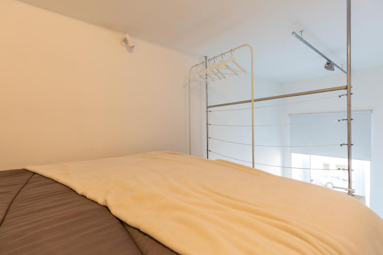 Assisi Style Flat Trastevere Rome Bagian luar foto